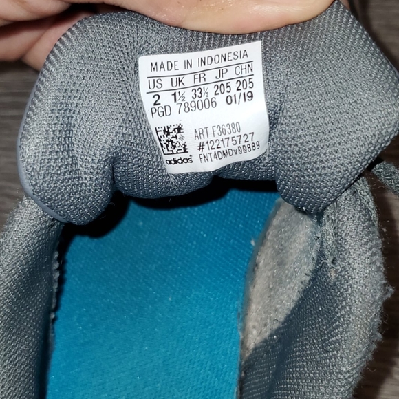 Adidas Sneaker - Picture 4 of 5